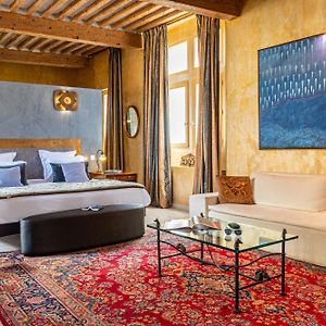 Palais Aoma, Hotel Particulier De Luxe En Provence
